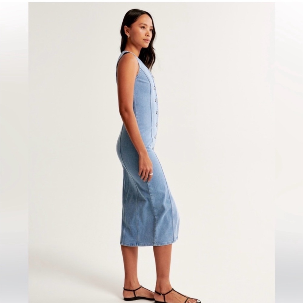 Abercrombie & Fitch Mara Denim Dress V-Neck Tall - Picture 3 of 11